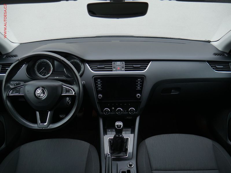 Škoda Octavia (2019) 1.6 TDi, ČR, Style - fotka 8 z 22