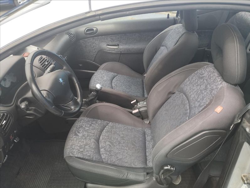 Peugeot 206 1,6 i 80KW QUIKSIKVER - fotka 13 z 26
