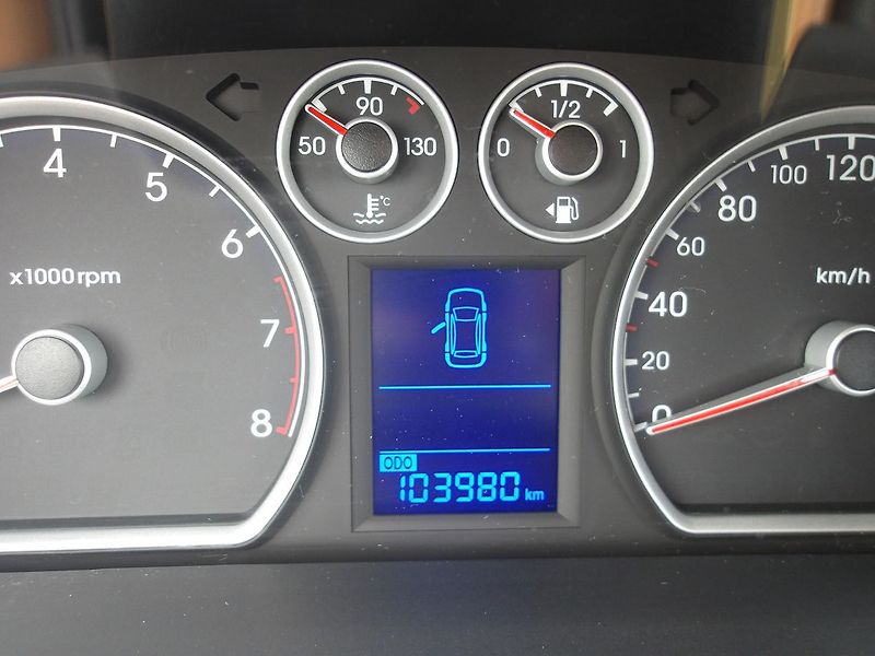 Hyundai i30 1,4i ČR NAJ.100000km !!! - fotka 23 z 35