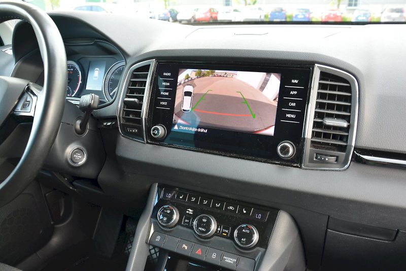 Škoda Karoq (2019) 1.5 TSI 110 kW Style EXTRA - fotka 25 z 26