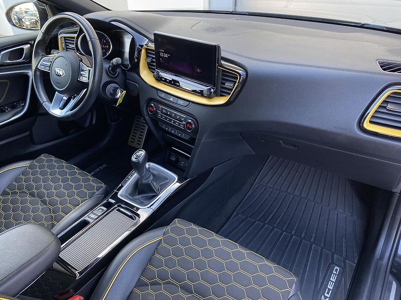 Kia XCeed 1.4 T-GDI 103 kW - fotka 23 z 25
