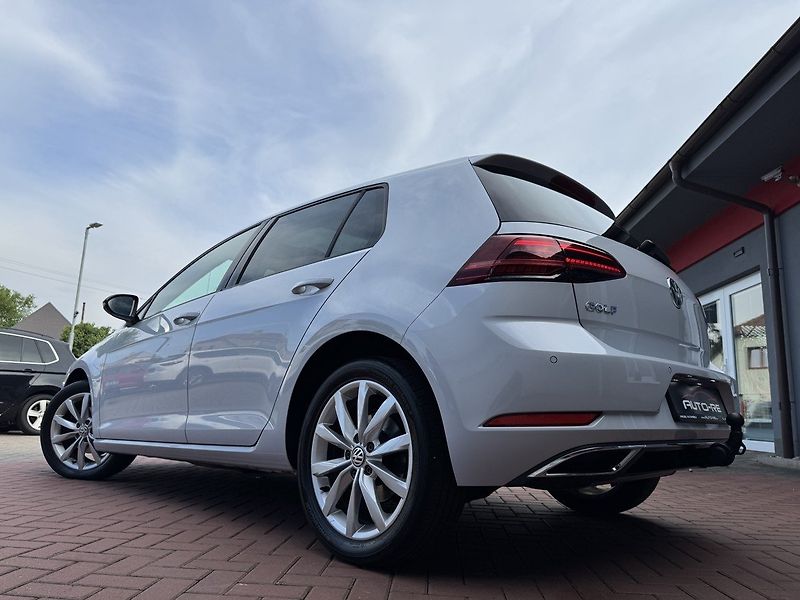 Volkswagen Golf (2017) 1.4TSi HighLine LED Navi Pano - fotka 49 z 50