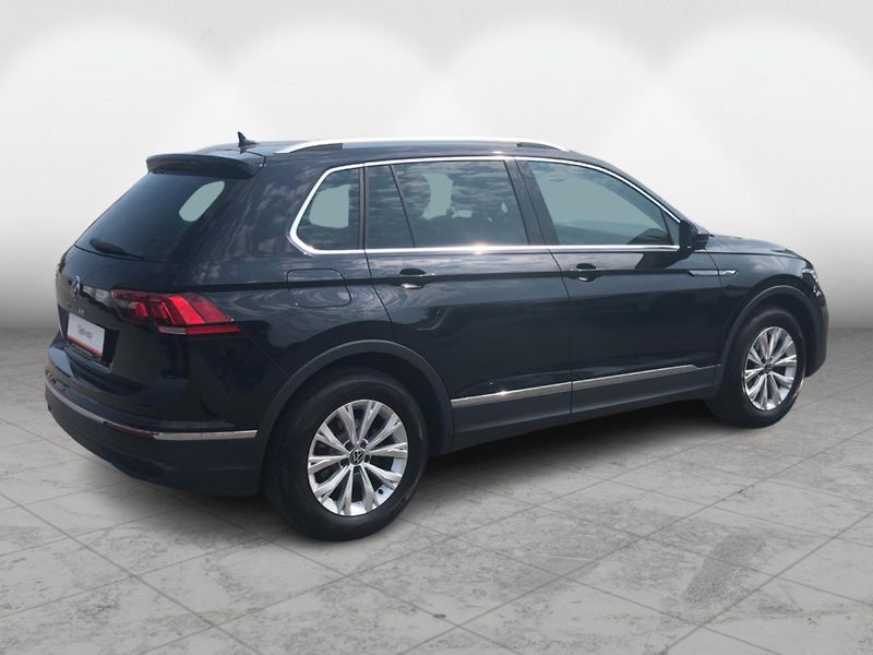 Volkswagen Tiguan 1,5 TSI - fotka 2 z 29