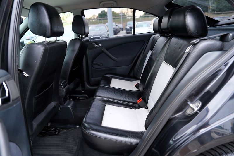 Škoda Octavia 1.9 TDI, 110KW/ČR/kůže/Al.kola - fotka 33 z 36