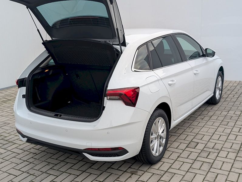 Škoda Scala (2025) 1,0 TSI / 85 kW DSG Top Select - fotka 12 z 29