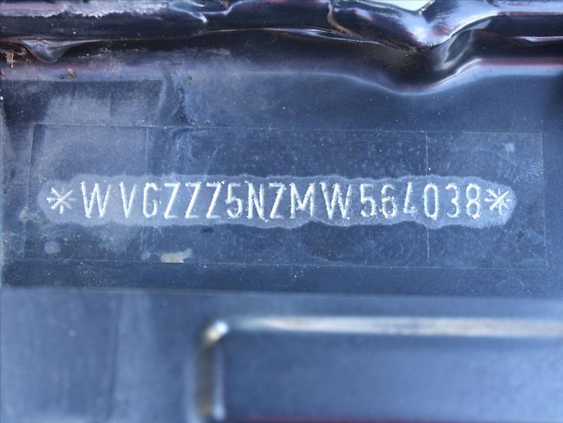 Volkswagen Tiguan 2,0 TDi 4Mot DSG R-Line Tov.Zá - fotka 19 z 19