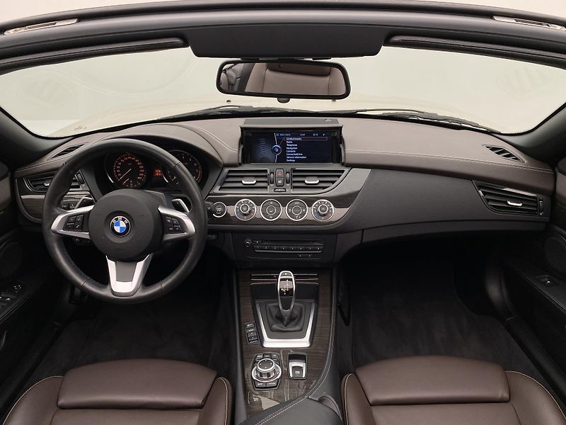 BMW Z4 sDrive 35i N54 AUT CZ 1. maj - fotka 2 z 56