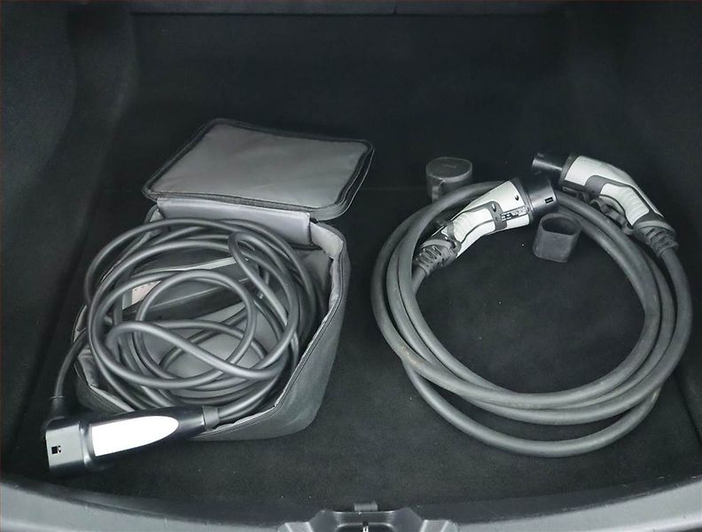 Tesla Model 3 (2020) Long Range 4WD 78kWh, SoH 88% - fotka 22 z 22