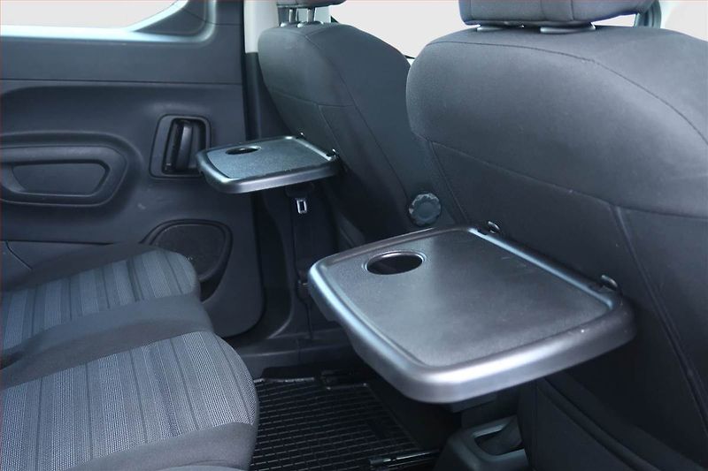 Opel Combo (2021) Edition 1.2 Turbo, 5Míst - fotka 23 z 24