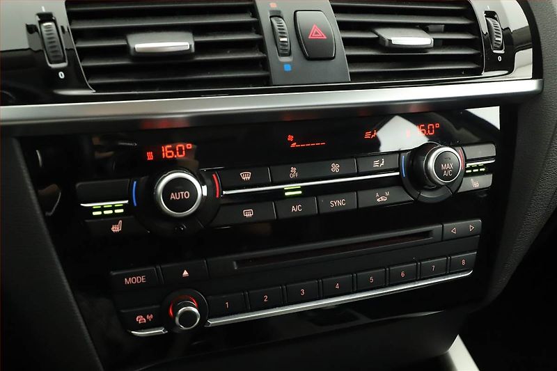 BMW X4 (2014) xDrive20d, 4X4, Automat, Kůže - fotka 18 z 20