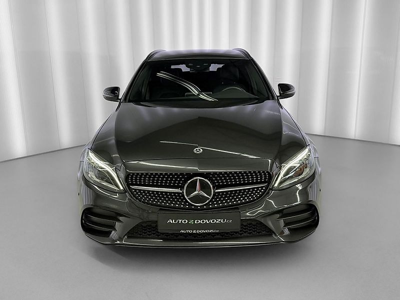 Mercedes-Benz Třídy C 300d AMG, WEBASTO, BURMESTER, - fotka 3 z 25