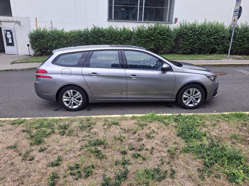 Peugeot 308 SW 1,6 1UK2639 - fotka 8 z 27