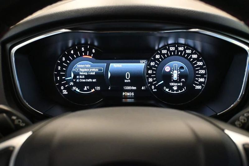 Ford Mondeo (2021) 2.0 ST-LINE 140 KW LED ACC 8AT - fotka 21 z 38