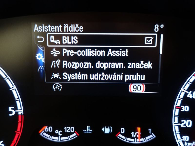 Ford Focus 2,0 ST Styling-Paket Performan - fotka 21 z 57