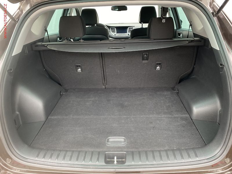 Hyundai Tucson (2017) 1.6 GDi, Trend, kamera - fotka 7 z 18