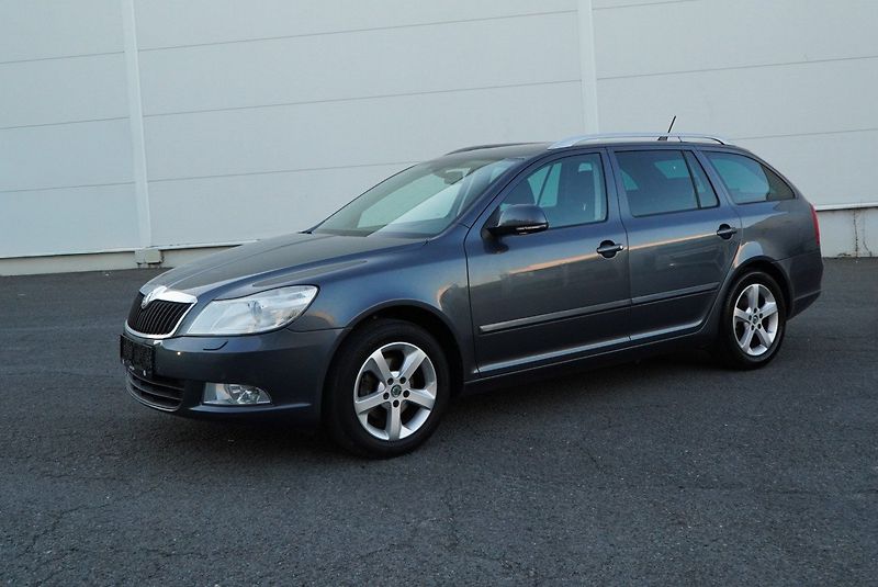 Škoda Octavia 1.4 TSI 90kW ELEGANCE - fotka 9 z 30