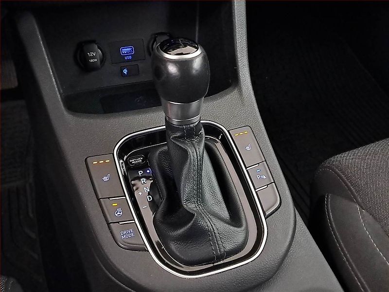 Hyundai i30 (2021) 1.5 T-GDI MHEV, Automat, ČR - fotka 13 z 18