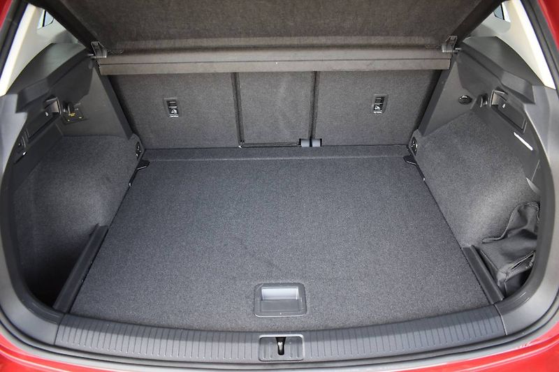 Volkswagen Tiguan (2023) 1.5TSI 110kW,tažné,manuál - fotka 13 z 26