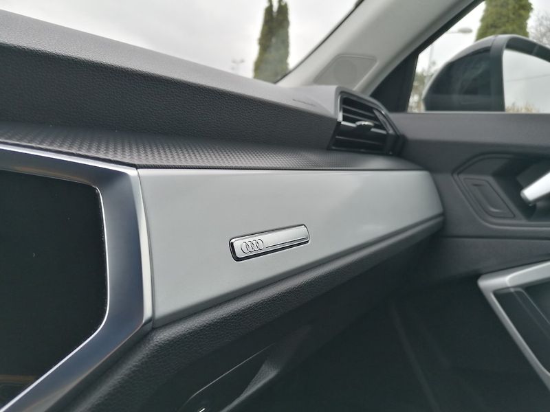 Audi Q3 (2022) SPORTBACK 2.0 35TDi S-Tronic - fotka 29 z 34