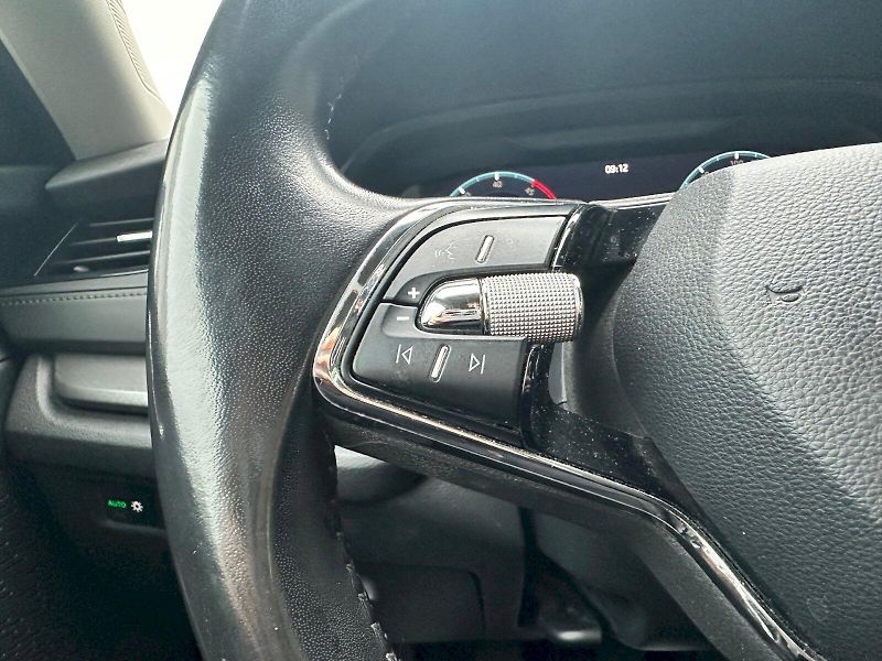 Škoda Octavia (2021) 2.0 TDI 85kW Ambition Combi - fotka 9 z 21