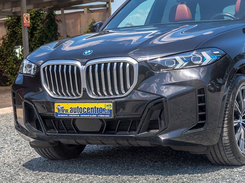BMW X5 (2023) 3.0D 50E – NOVÉ V ČR - fotka 9 z 70