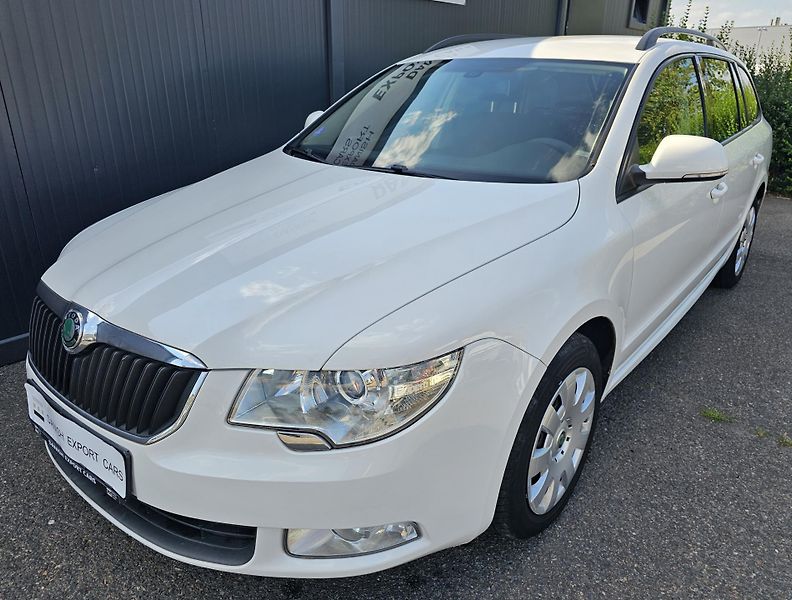 Škoda Superb 1.4 TSI 92 kW,TAŽNÉ,SERVISKA - fotka 2 z 50