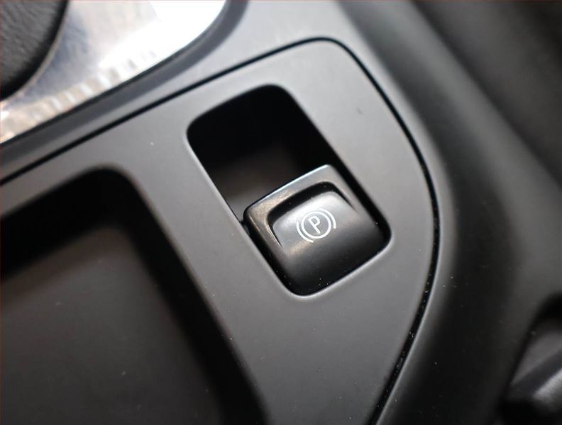 Opel Insignia (2015) 2.0 CDTI, Automat, Navi - fotka 24 z 26