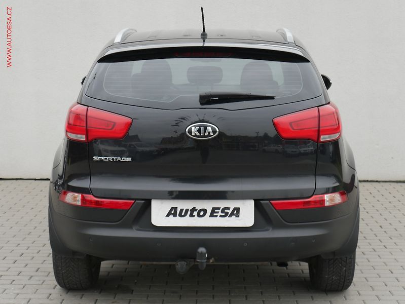 Kia Sportage (2014) 1.6i, ČR, autoAC - fotka 5 z 21