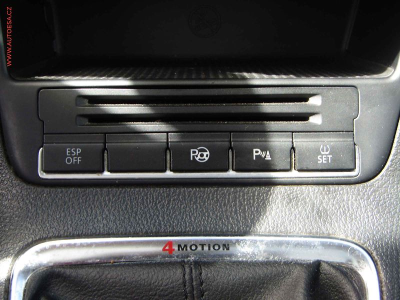 Volkswagen Tiguan (2009) 2.0 TDi 4x4, Navi, kůže - fotka 15 z 22