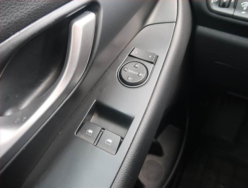 Hyundai i30 (2021) 1.0 T-GDI, ČR,1.maj - fotka 14 z 14