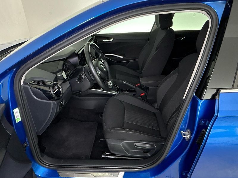 Škoda Fabia Style DSG - fotka 7 z 28