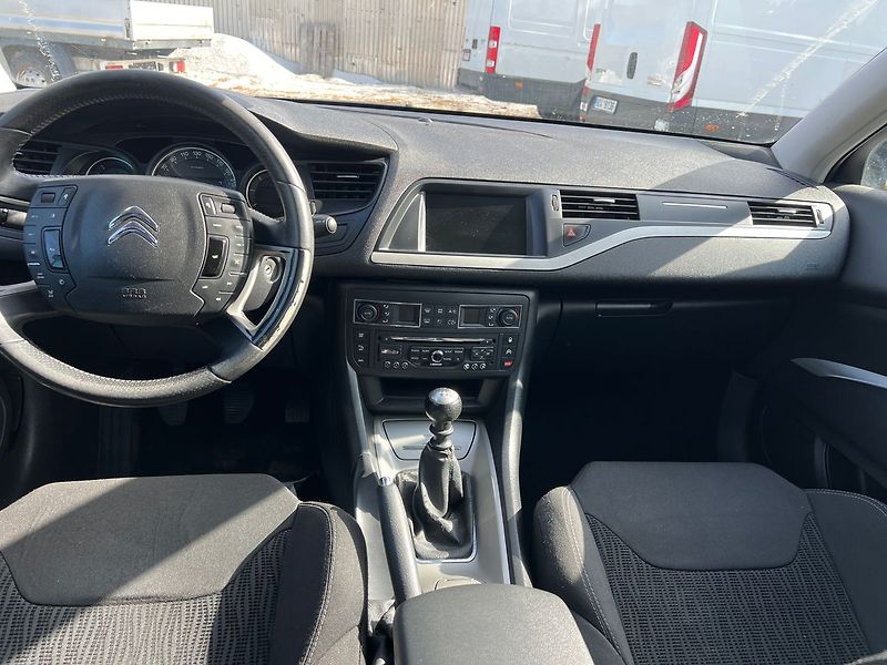 Citroën C5 2.0 HDi - fotka 6 z 15