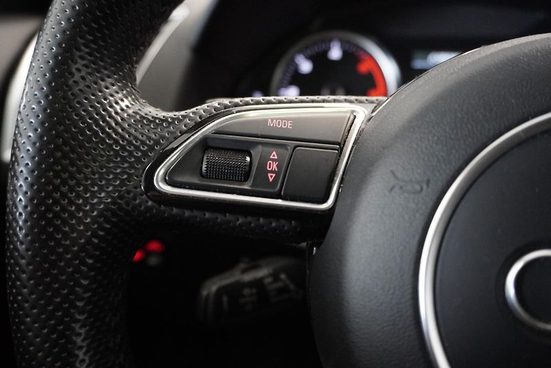 Audi Q5 3.0 TDI 190kW QUATTRO S-LINE - fotka 25 z 37