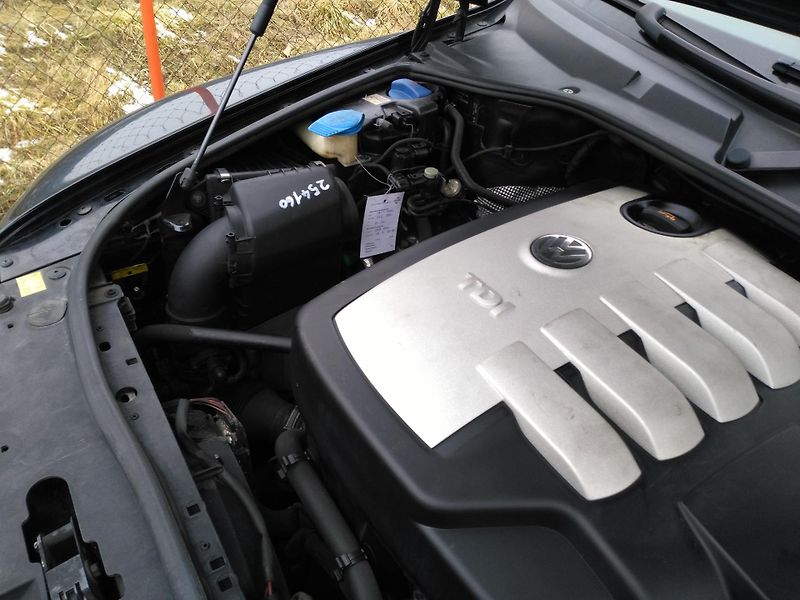 Volkswagen Touareg 2,5 TDI R5  - fotka 25 z 36