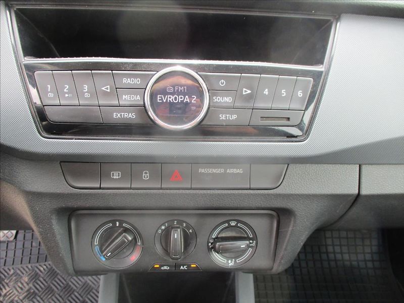 Škoda Fabia 1,4 TDi 66kw Klima bez koroze - fotka 15 z 24