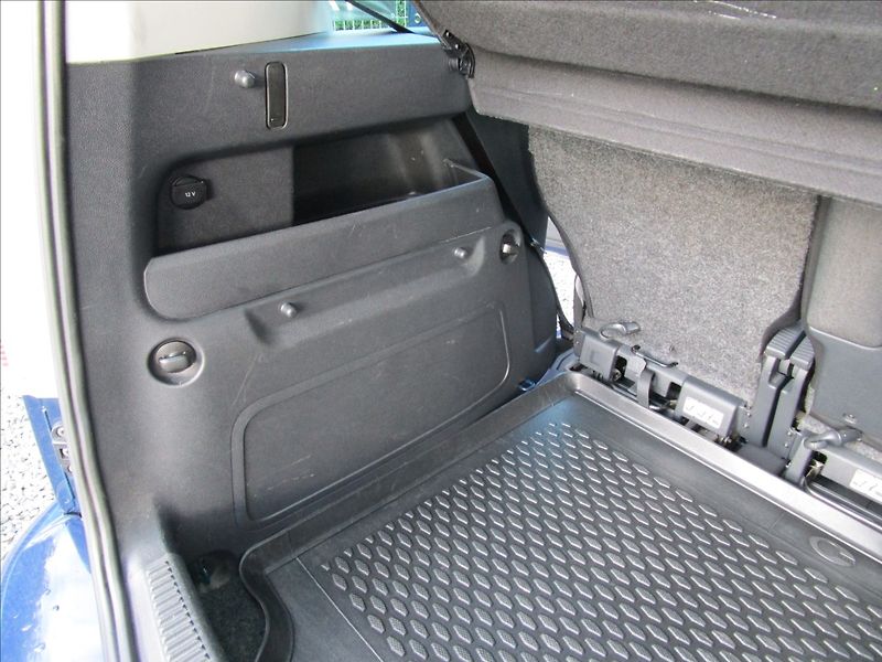 Škoda Roomster 1.4i 16V Ambition, aut Klima - fotka 37 z 48
