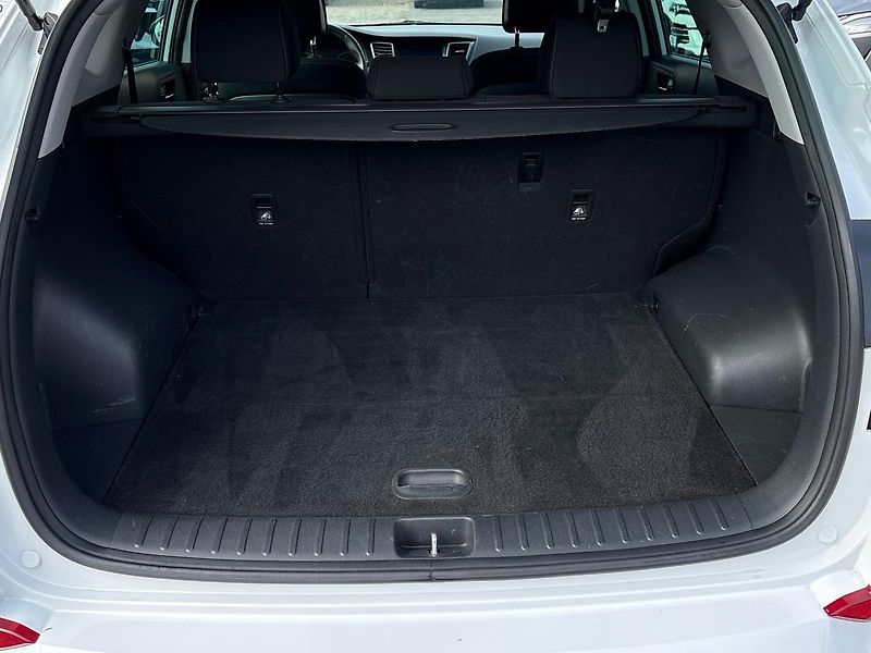 Hyundai Tucson (2018) 1.6 T-GDI 130kW 4x4 - fotka 9 z 22