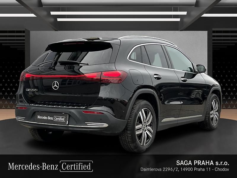Mercedes-Benz EQA 250+ - fotka 4 z 22