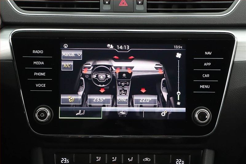 Škoda Superb (2021) 2.0 TDI - fotka 16 z 18