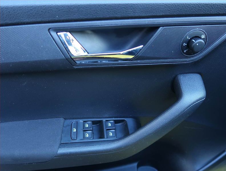 Škoda Fabia (2019) Style 1.0 TSI, Tempomat - fotka 15 z 15
