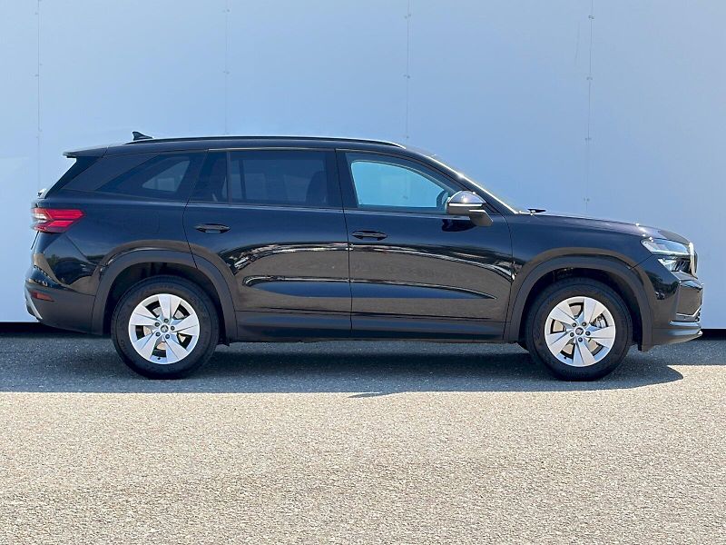 Škoda Kodiaq (2025) IV  DSG 1.5 TSI / 150 kW / SEL - fotka 8 z 35