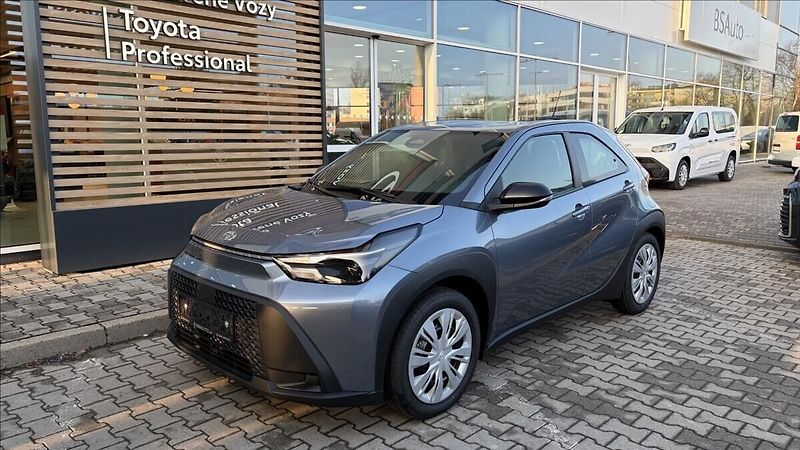 Toyota Aygo 1,5 Active - fotka 1 z 19