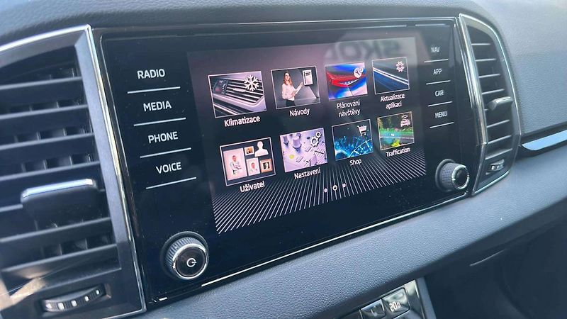 Škoda Karoq Top Selection 1,5 TSI 110kW MT - fotka 14 z 28