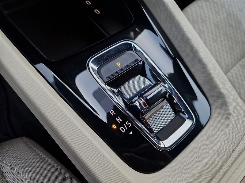Škoda Octavia 2.0TDI 110kW DSG Style, 1.Maj. - fotka 34 z 50