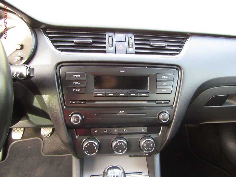 Škoda Octavia (2013) 1.4 TSi, ČR, Ambition, AC, TZ - fotka 12 z 18