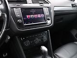 Volkswagen Tiguan 2,0 TDI 140kW 4M DSG R-Line - náhled 15