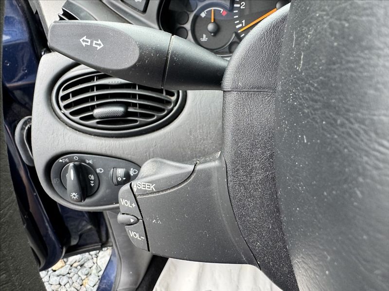 Ford Focus 1,6 i 16V 74kW 1.maj. původ ČR - fotka 29 z 45