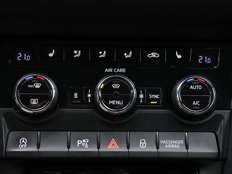 Škoda Kodiaq 2,0 TDI  4X4 DSG Style+ Tažné - fotka 24 z 32