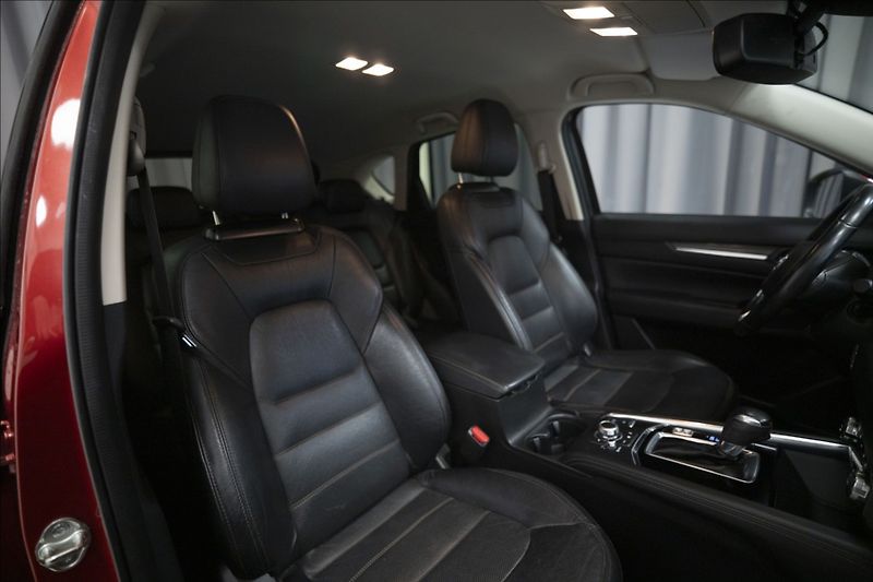 Mazda CX-5 2,5 SKYACTIV AWD AT NAVI TAŽNÉ - fotka 11 z 45