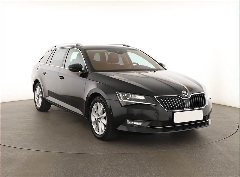 Škoda Superb (2017) 2.0 TDI, Automat, Navi - fotografie inzerátu